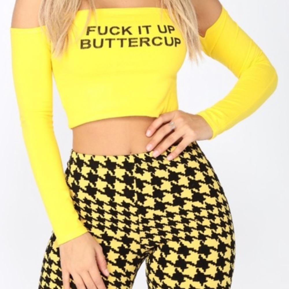 Crop top off the shoulder